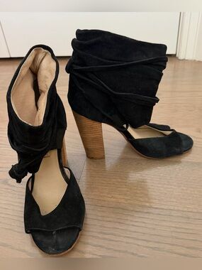 Chinese Laundry Black Heels